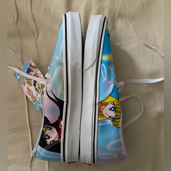 Sailor moon vans - Picture 3 of 9